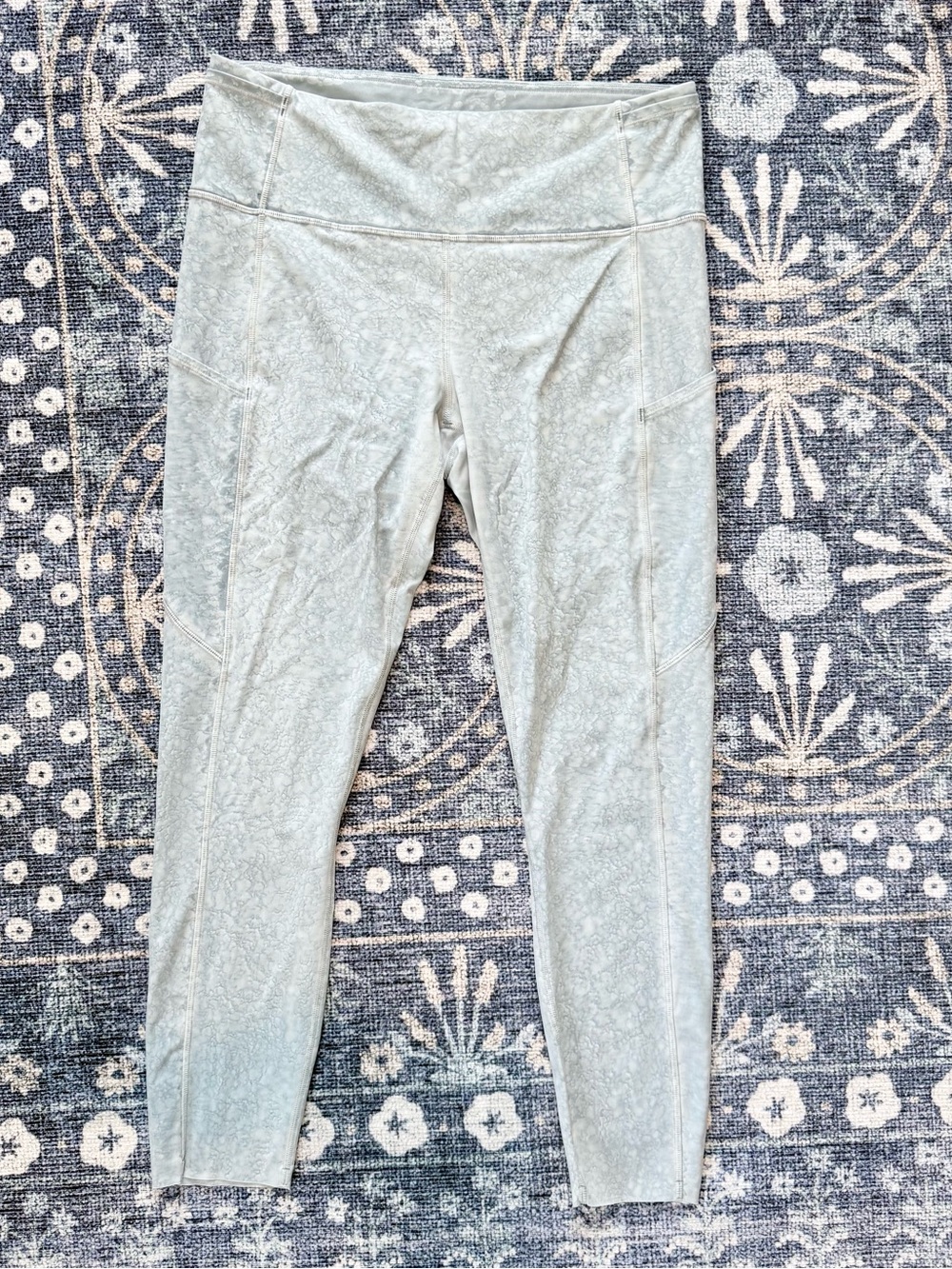 Lululemon Active Leggings with Side Pockets
